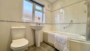 Photo 18- click for photo gallery